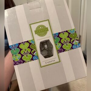 Scentsy Iridescent Blue and Purple Holder